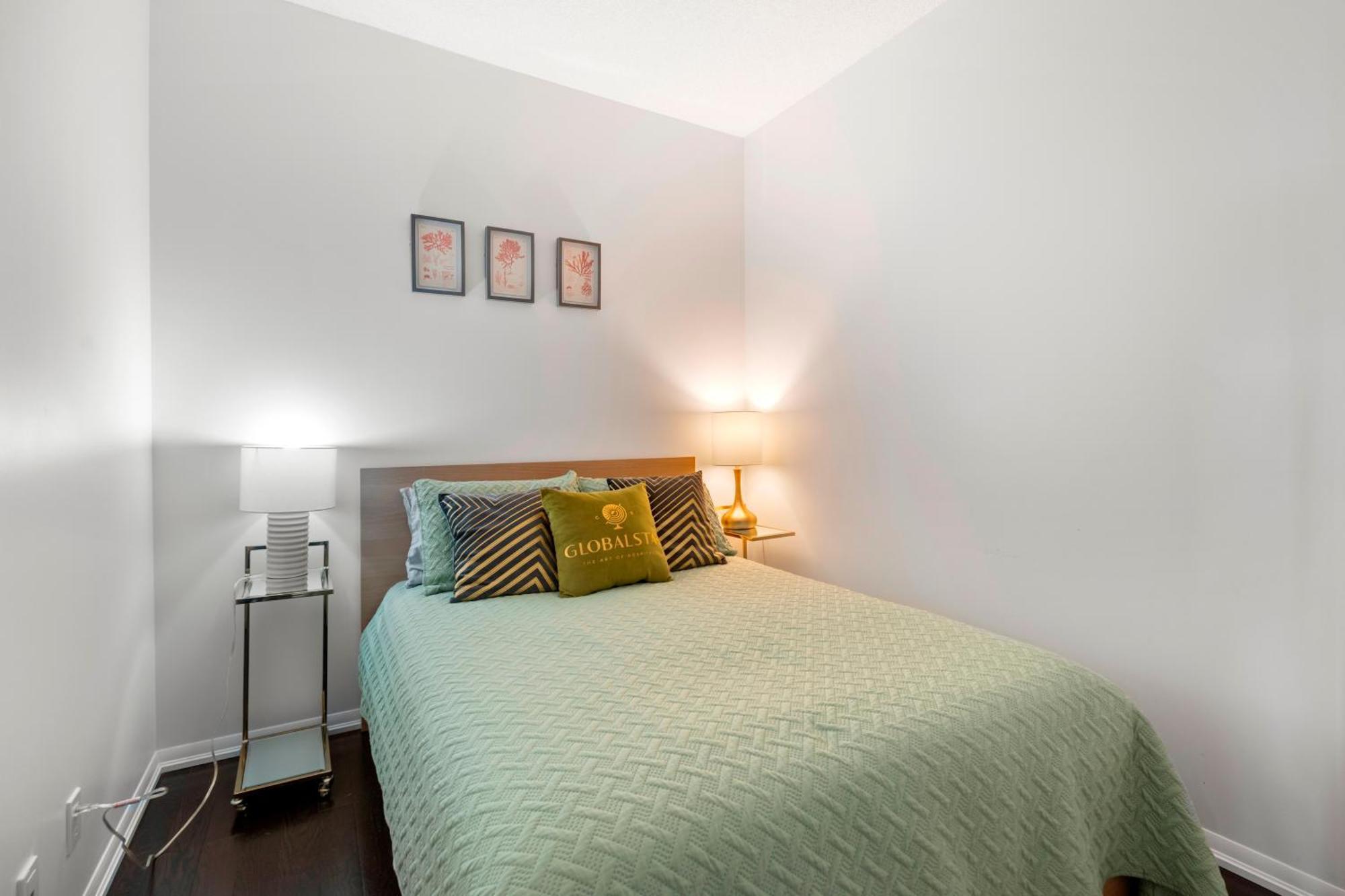Globalstay. Burano Condos In Downtown Toronto Kültér fotó